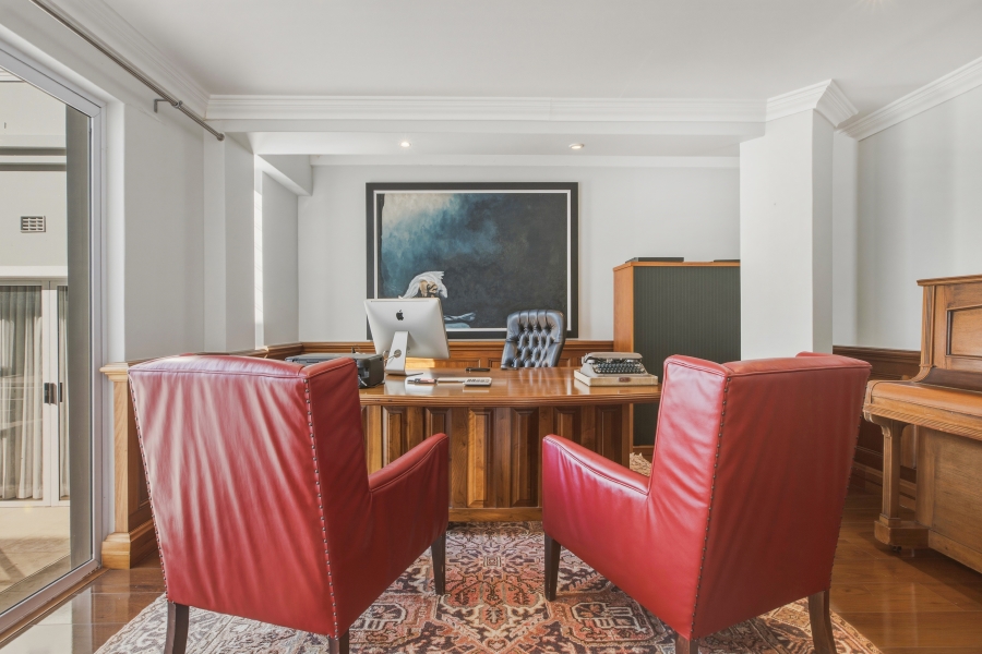 9 Bedroom Property for Sale in Constantia Western Cape